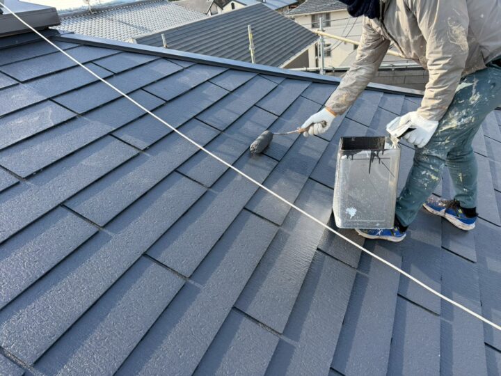屋根上塗り